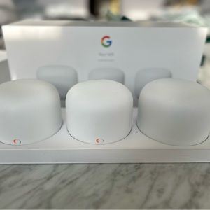 Google nest WiFi router and 2 points. Gently used. No longer need.